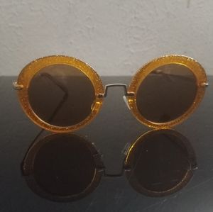 Vintage sunglasses 🕶 😎 🍊🟧